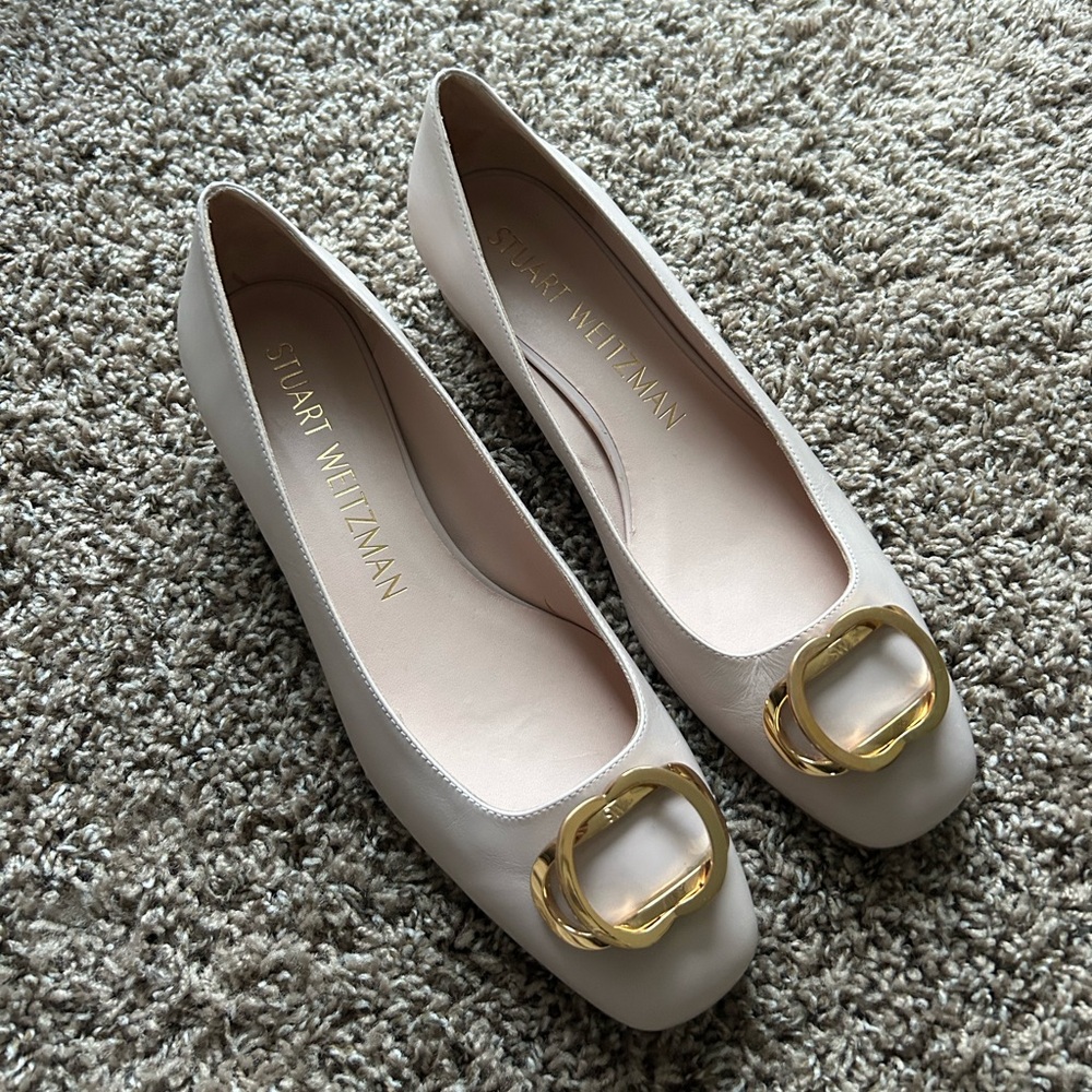 Stuart Weitzman Anicia 25 Dolce Taupe Cream Gold Buckle Heeled Pump Size 8.5